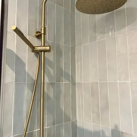 아파트 Coup De Coeur A *